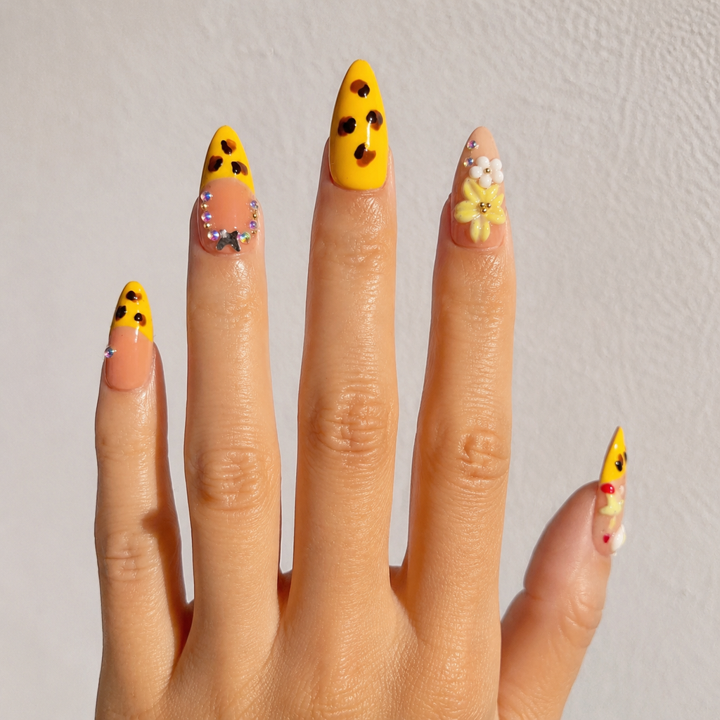 Handmade nude yellow french leopard print press on nails 3D flower floral medium almond nails-Golden Leopard A088