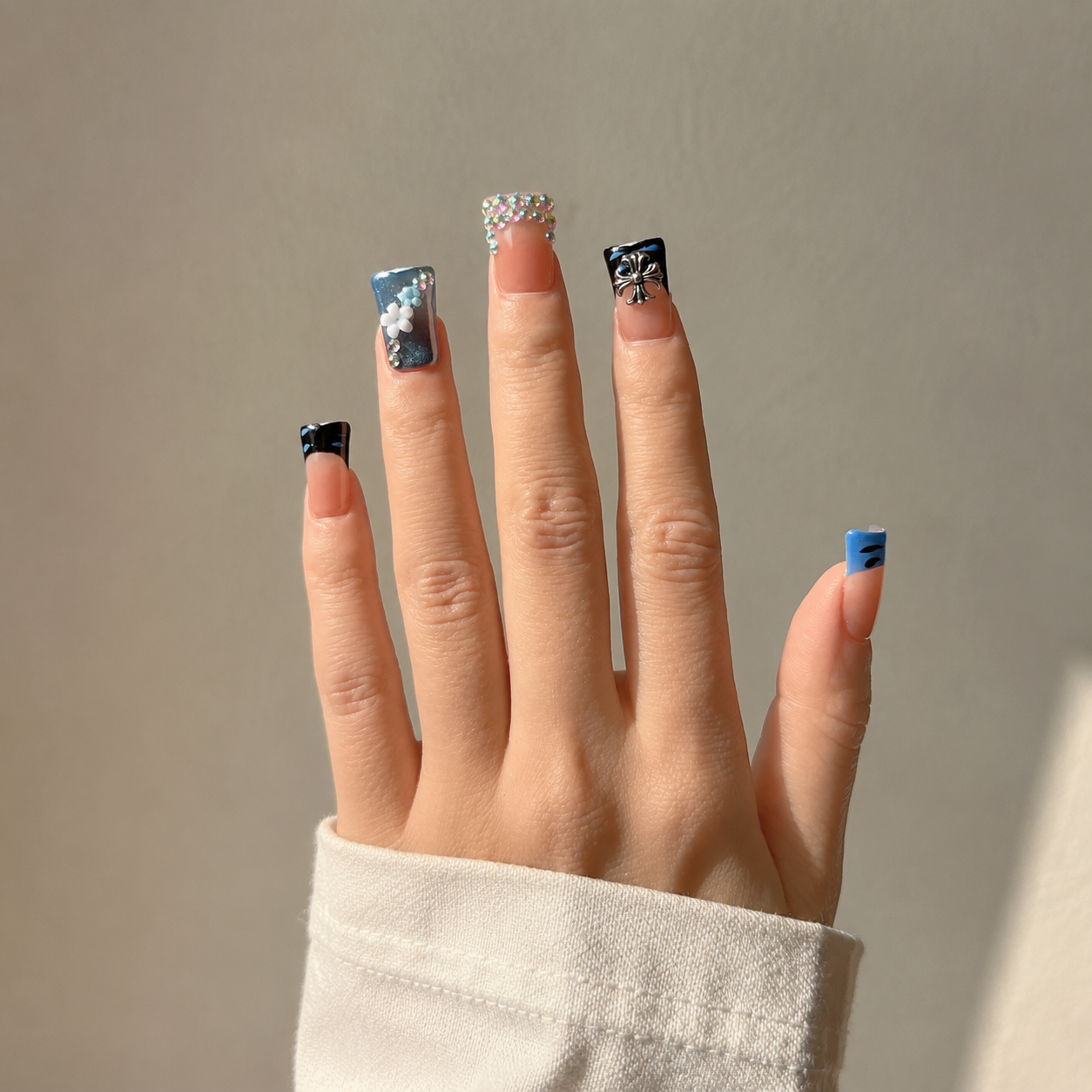 Handmade Y2K nude blue cat eye french tip 3D floral short duck Press on nails glossy rhinestone-Deep Sea A075