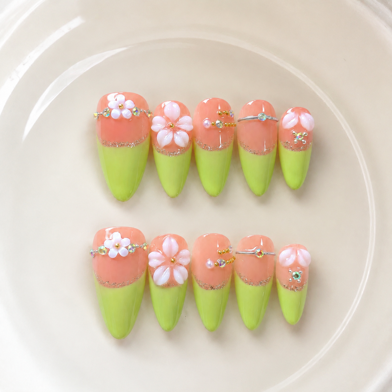 Handmade nude green french press on nails 3D flower floral nail set medium almond-Daisy Glow A082