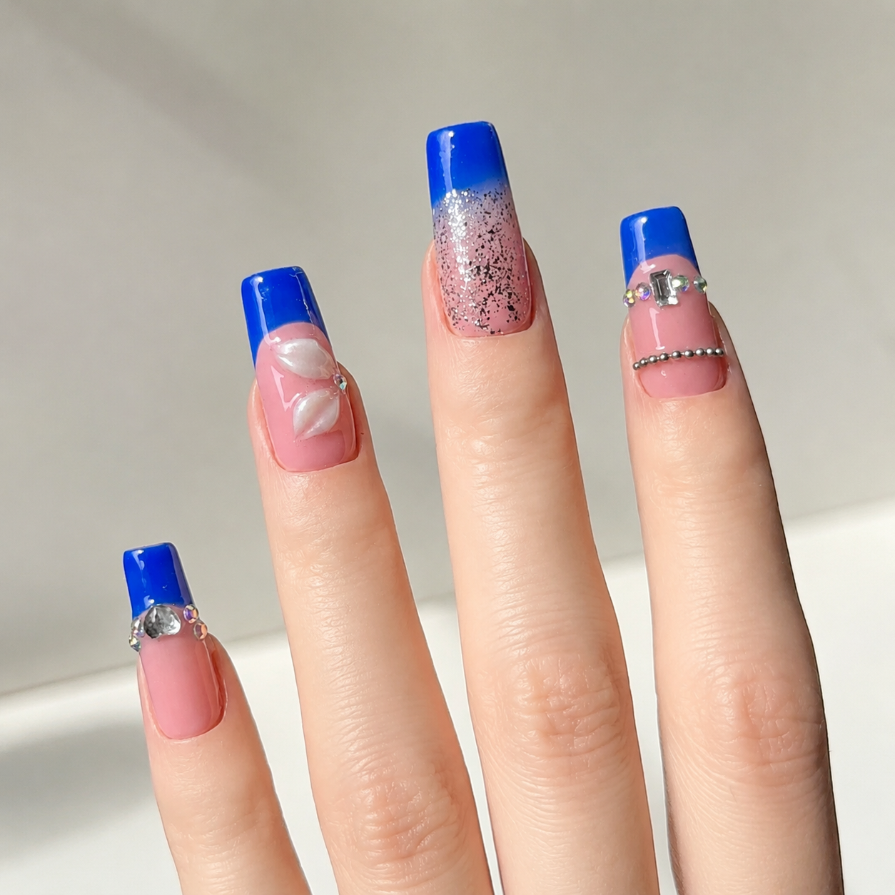 Vintage handmade medium coffin pink blue french tip press on nails floral 3D flower rhinestone coffin false nails-Blue Petal A013