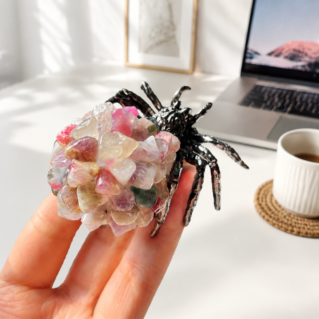 Multi-material natural crystal chips spider set-C010