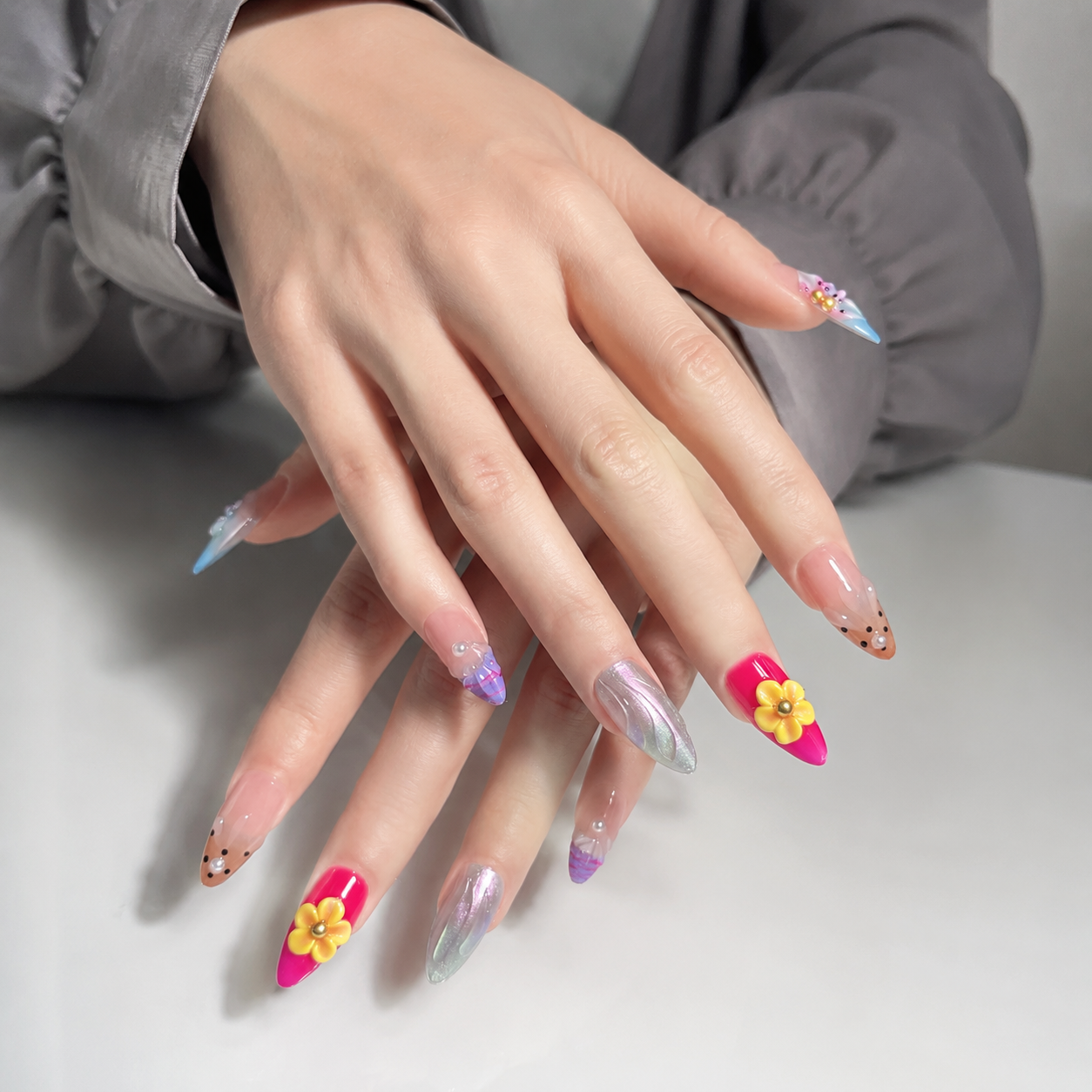 Handmade medium almond pastel candy blue pink cat eye glitter ombre false nails-Candy Garden A043