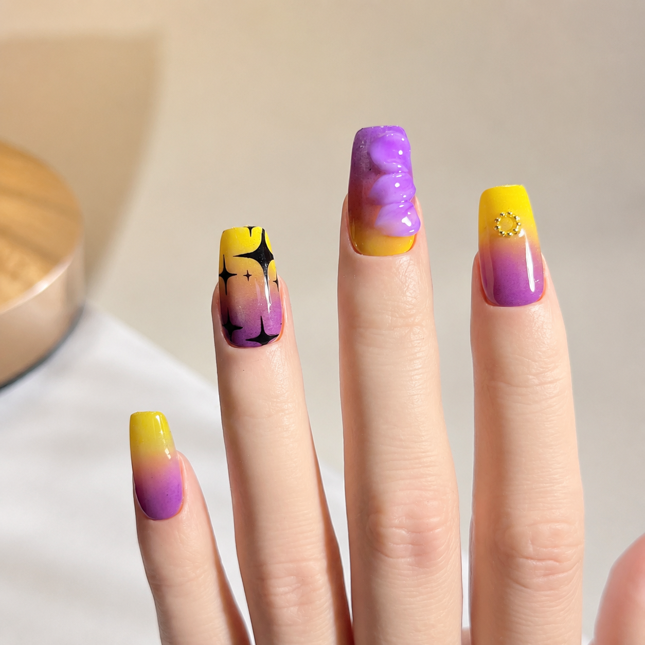 Handmade short coffin celestial starburst press on nails yellow purple ombre short coffin nails 3D floral accent handmade fake nails-Neon Star A049