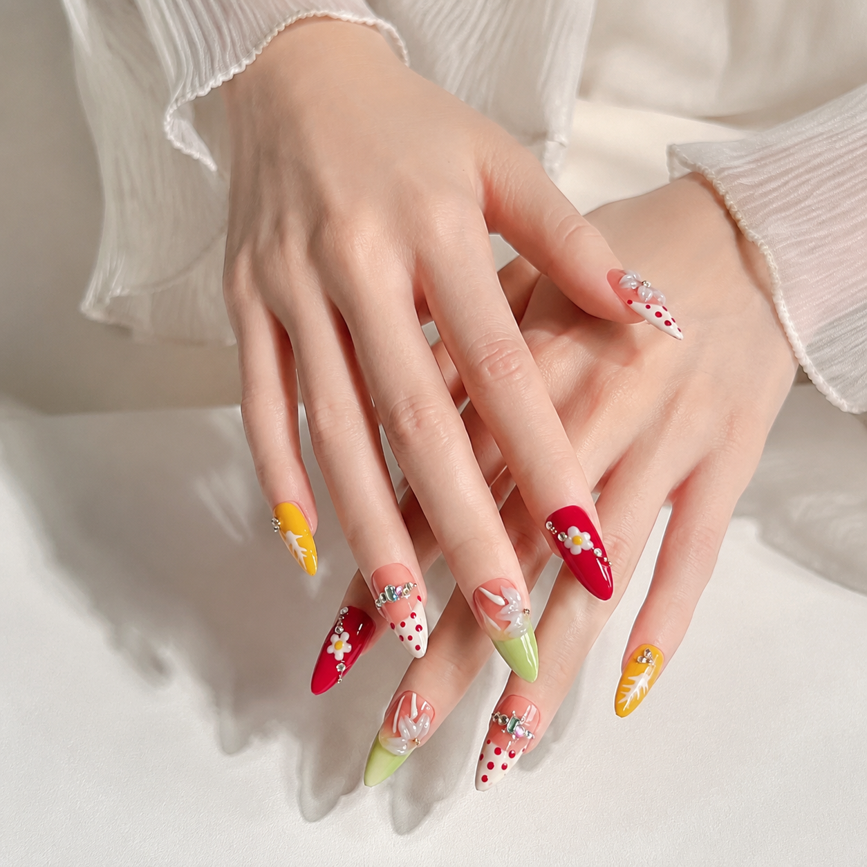Handmade candy pop french graffiti press on nails 3D flower design medium almond-Daisy Pop Art A078