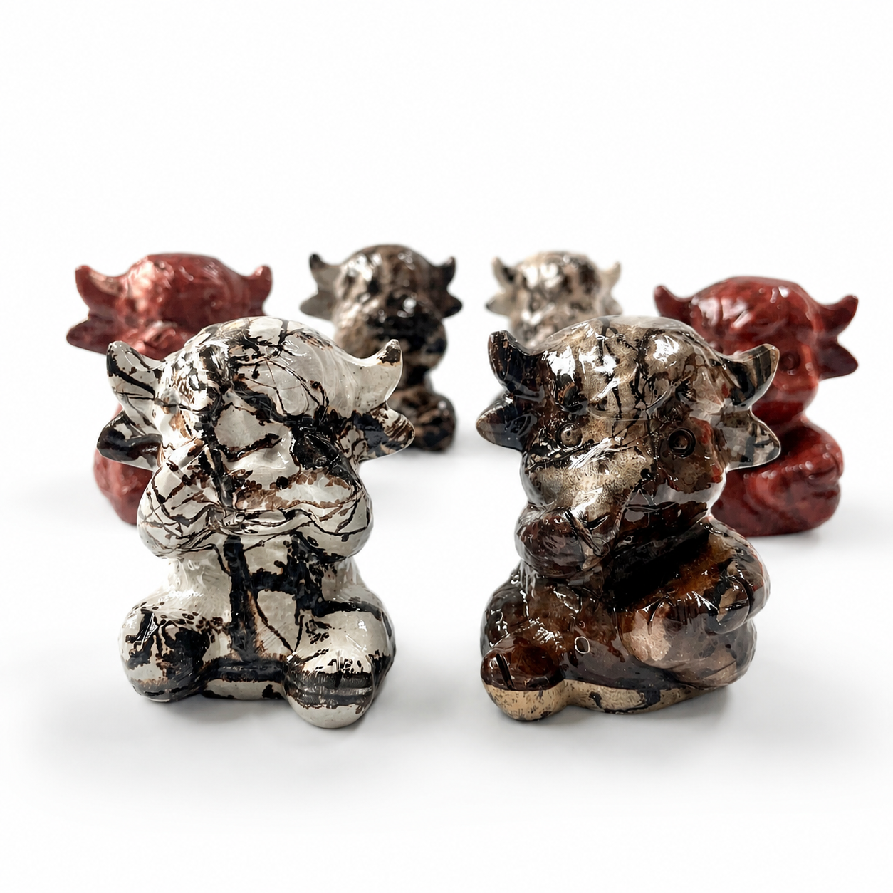 1PC natural chinese painting stone shy/giggly cow crystal carving-C022