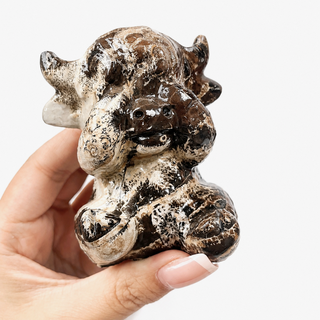 1PC natural chinese painting stone shy/giggly cow crystal carving-C022