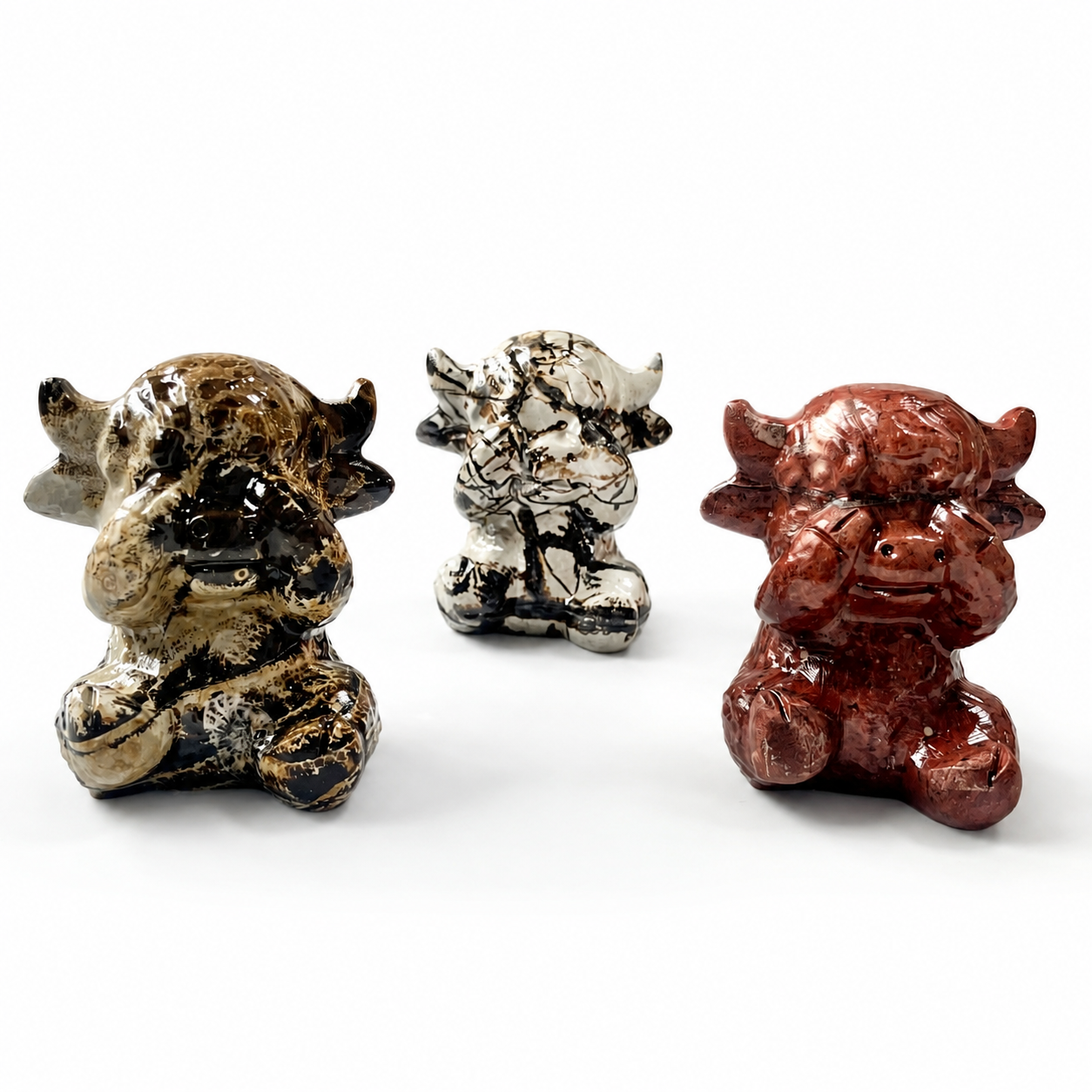 1PC natural chinese painting stone shy/giggly cow crystal carving-C022