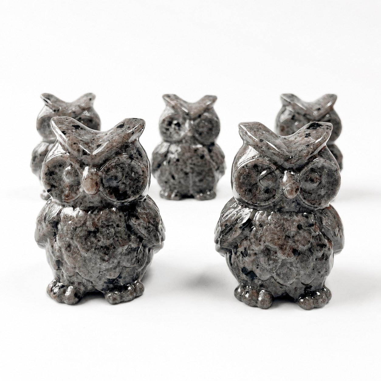 3inch hand carved UV-reactive yooperlite owl crystal carving-C020