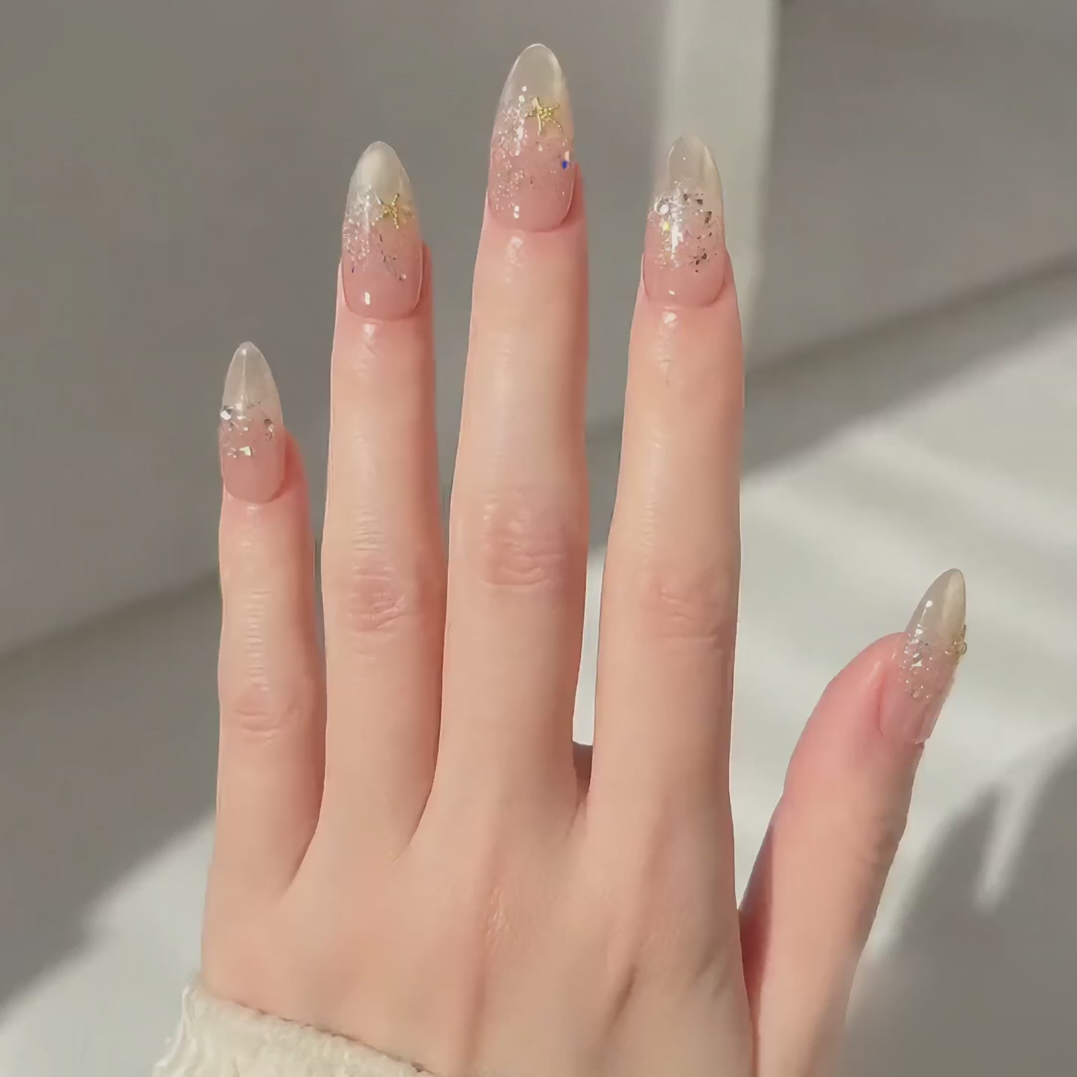 Handmade medium almond pearl starfish ombre cat eye with french nude gold glitter beach inspired elegant summer false nails-Golden Tide A038