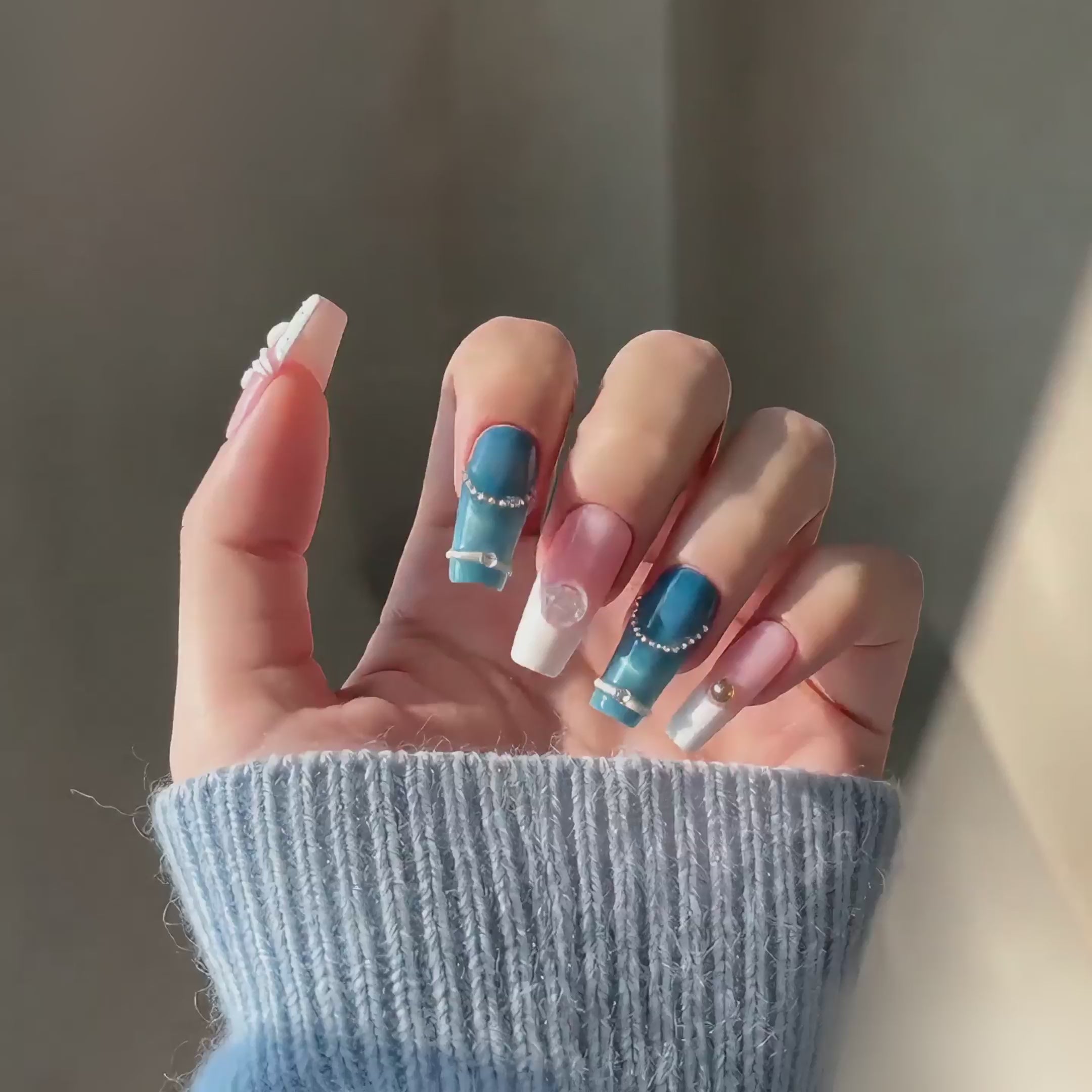 Handmade blue cat eye& peach luxe floral medium coffin nails with pearl chain french tip Y2K gold accent-Indigo Petal A029