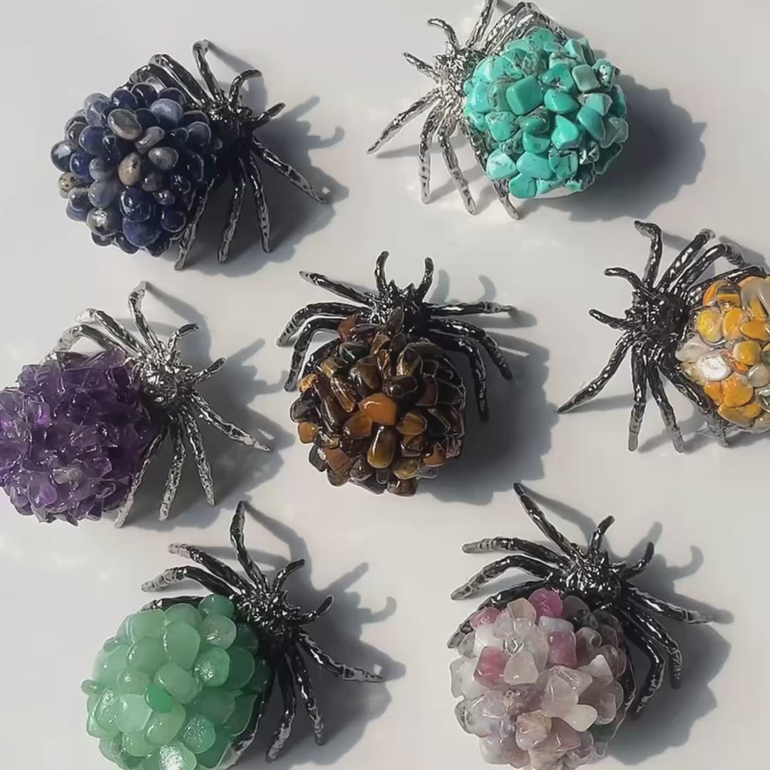 Multi-material natural crystal chips spider set-C010