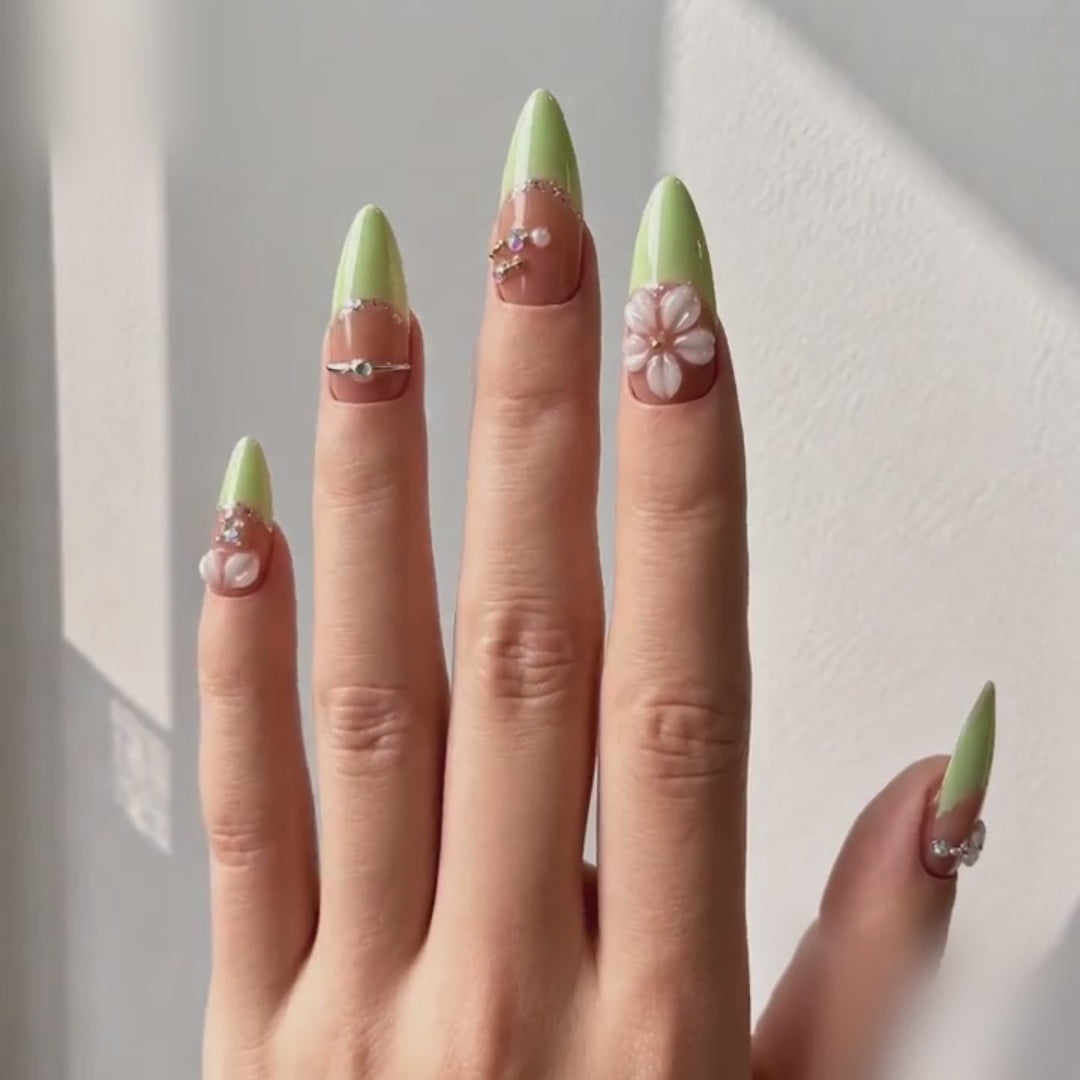 Handmade nude green french press on nails 3D flower floral nail set medium almond-Daisy Glow A082