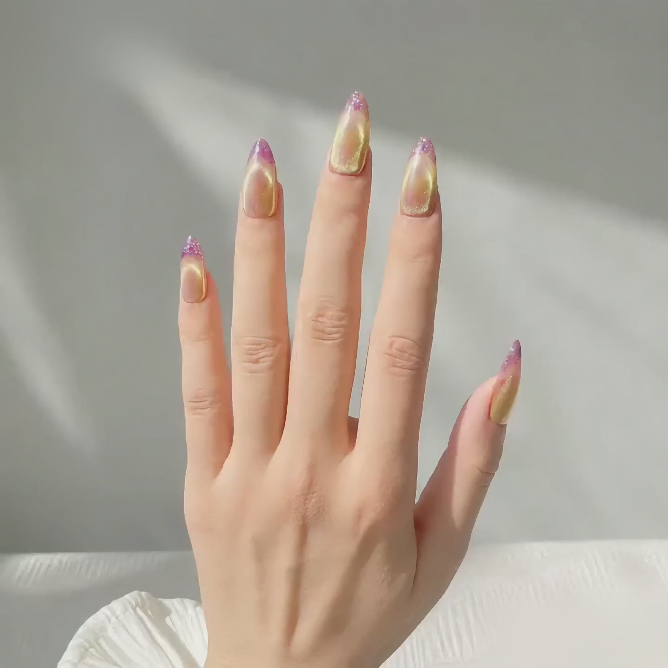 Handmade sunset gradient glitter medium almond shape reusable nails set green pink ombre design-Glow Ombre Series A031